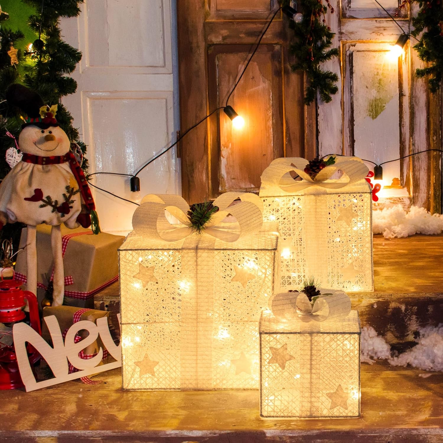 Set of 3 Christmas Lighted Gift Boxes, 60 LED Light up Present Boxes, 8 Modes Christmas Parcels Lights with Bow for Party, Home, Tree Decoration (White)