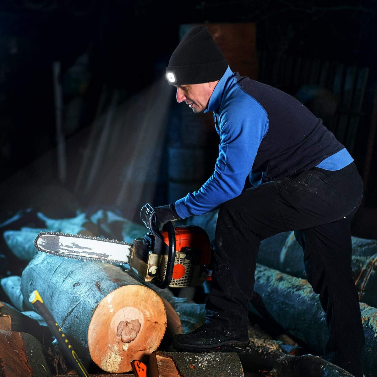 Rechargeable LED Lighted Beanie, Perfect Dad Gifts in Christmas, Stocking Fillers Cap with Light Hands Free Head Torch Unisex Winter Warm Knit Beanie