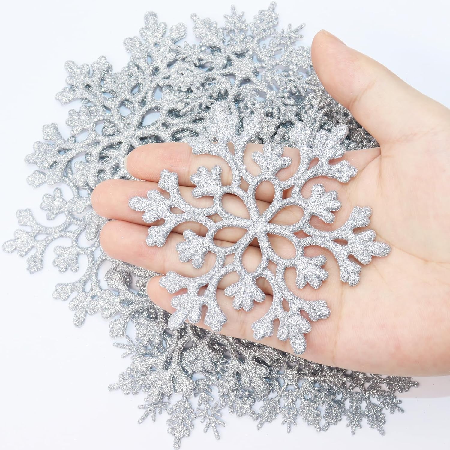 18Pcs Christmas Silver Snowflake Ornaments Plastic Glitter Snow Flakes Ornaments for Winter Christmas Tree Decorations Size Varies Craft Snowflakes
