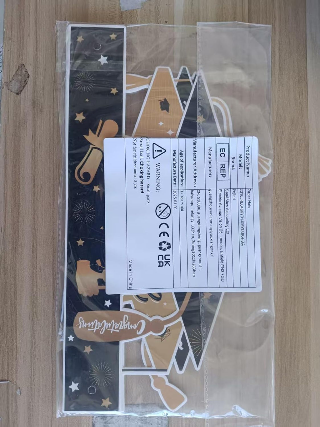 6-Piece Set of 2026 Happy New Year's Eve Hats - Black and Gold Paper Crown Party Headwear for Celebrations and Photo Props